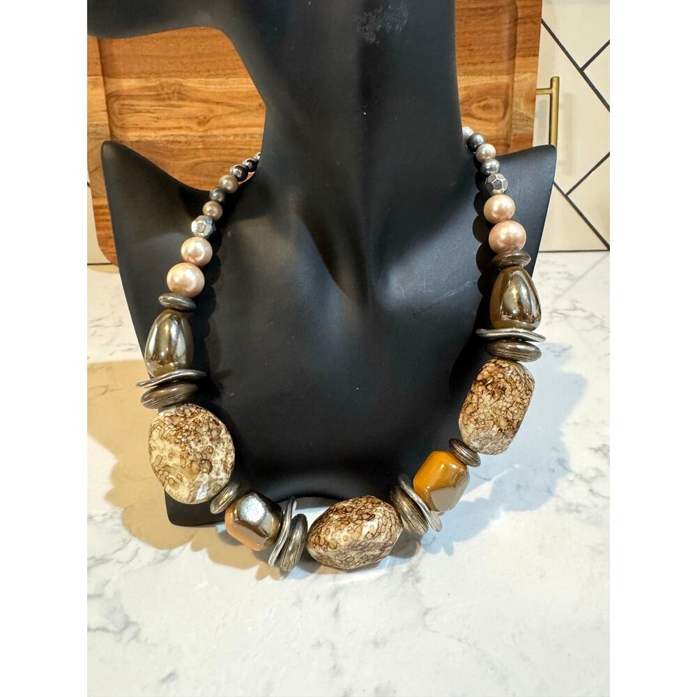 Paparazzi In Good Glazes necklace Blockbuster collection chunky, earthy design